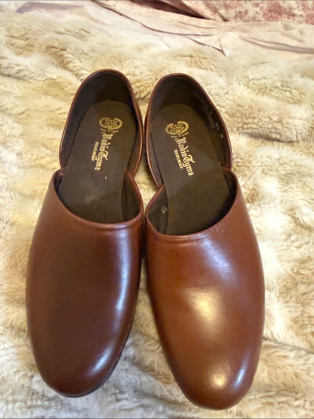 Vintage. Men's Brown Slip-On Leather Loafers by Evans Standard Radio thyme.